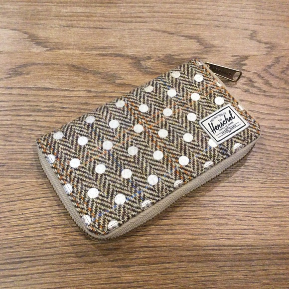 Herschel SUPPLY CO. White Polka Dot Harris Tweed Wallet - Picture 1 of 6